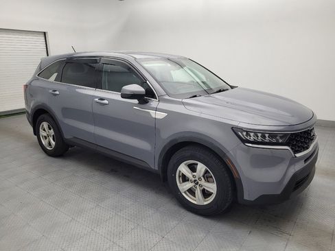 Used 2022 Kia Sorento LX FWD image 11