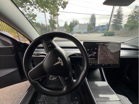 Used 2019 Tesla Model 3 Long Range image 4