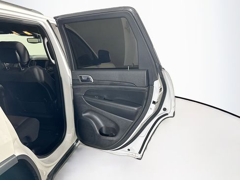 Used 2021 Jeep Grand Cherokee Freedom Edition image 30