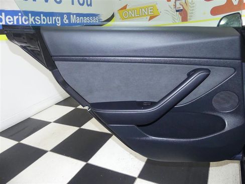 Used 2023 Tesla Model 3 Standard Range image 24