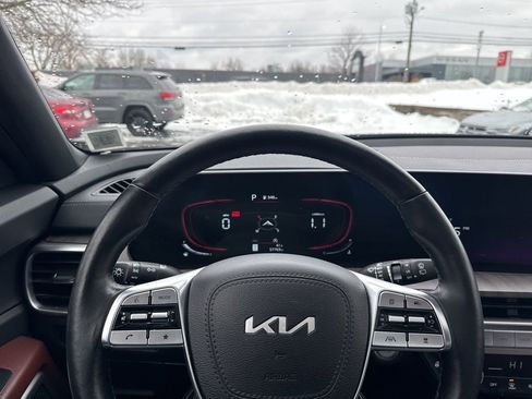 Used 2023 Kia Telluride EX w/ EX Captain's Chair Package image 14