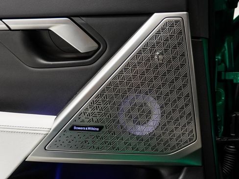 Used 2025 BMW M5 Base w/ Carbon Package image 21