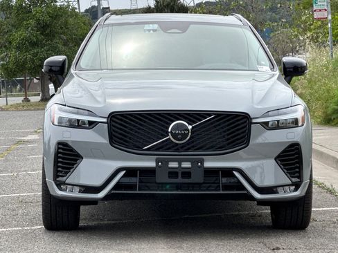 New 2026 Volvo XC60 B5 Ultra w/ Protection Package Premier image 10