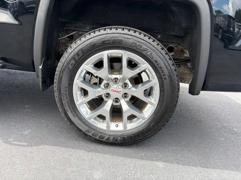 Used 2018 GMC Sierra 1500 SLT w/ SLT Premium Package AWD/4WD image 10