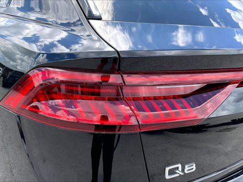 Used 2020 Audi Q8 Premium Plus w/ Premium Plus Package AWD/4WD image 29