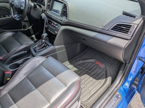 Used 2017 Hyundai Elantra Sport FWD image 13