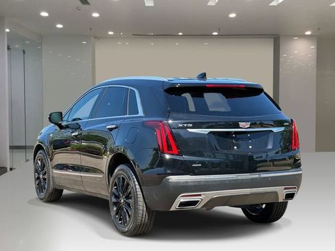 Used 2021 Cadillac XT5 Premium Luxury AWD/4WD image 3
