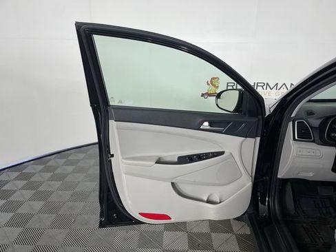 Used 2021 Hyundai Tucson SE FWD image 32