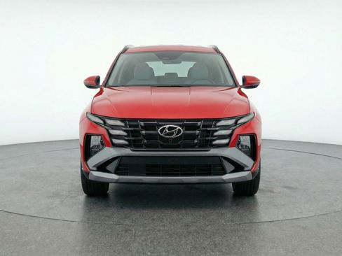 Used 2025 Hyundai Tucson SEL FWD image 2