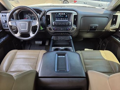 Used 2018 GMC Sierra 1500 Denali w/ Denali Ultimate Package AWD/4WD image 8