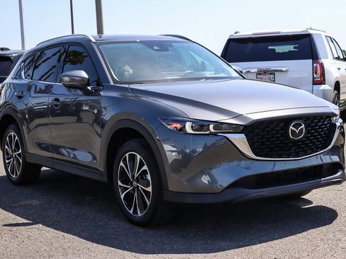 Used 2023 MAZDA CX-5 AWD 2.5 S w/ Premium Plus Pkg image 3