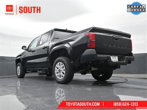 Used 2025 Toyota Tacoma SR w/ SR Upgrade Package image 44