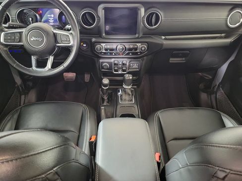 Used 2021 Jeep Wrangler Unlimited Sahara AWD/4WD image 14