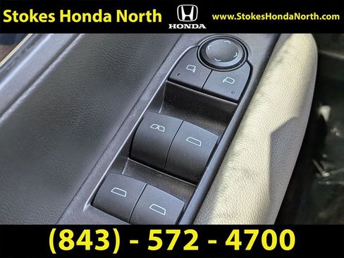 Used 2024 Chevrolet Colorado ZR2 w/ ZR2 Convenience Package III AWD/4WD image 27
