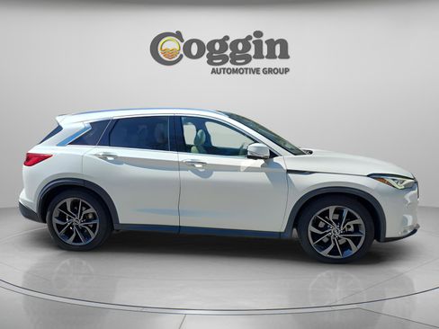 Used 2019 INFINITI QX50 Essential w/ Sensory Package image 7