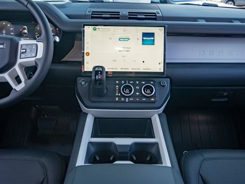 New 2026 Land Rover Defender 110 X-Dynamic SE AWD/4WD image 40