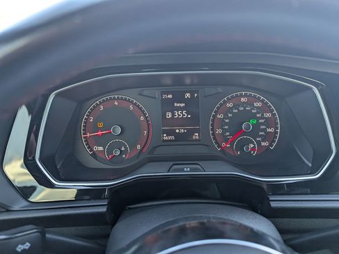 Used 2019 Volkswagen Jetta GLI image 16