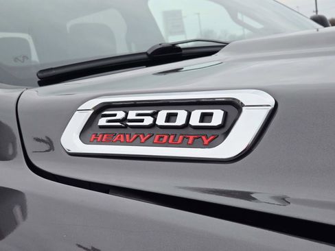 Used 2024 RAM 2500 Tradesman w/ Chrome Appearance Group image 19