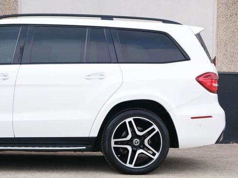 Used 2018 Mercedes-Benz GLS 550 4MATIC w/ Driver Assistance Package image 8