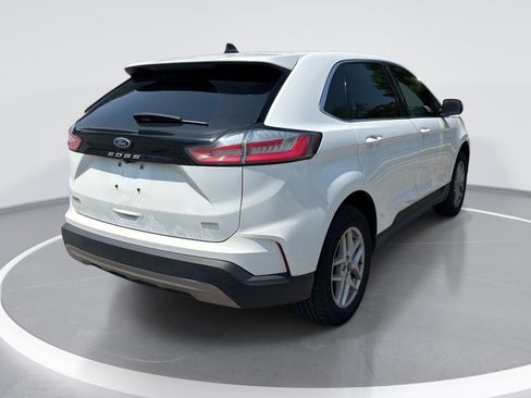 Used 2024 Ford Edge SEL AWD/4WD image 8