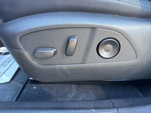 New 2026 Chevrolet Equinox EV LT w/ Convenience Package II FWD image 20