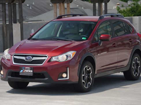 Used 2016 Subaru Crosstrek 2.0i Premium image 4