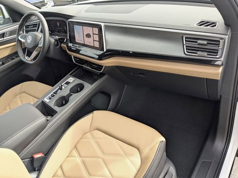 New 2026 Volkswagen Atlas Cross Sport SE image 35