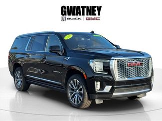Used 2021 GMC Yukon XL Denali video 1