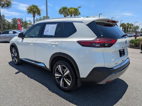 Certified 2023 Nissan Rogue SL w/ SL Premium Package FWD image 6