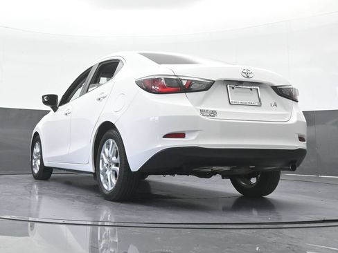 Used 2017 Toyota Yaris iA FWD image 60