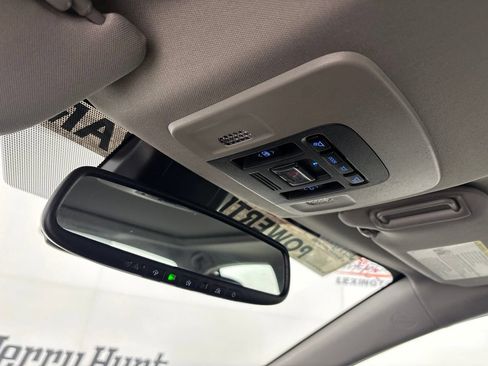 Used 2022 Toyota Camry XSE w/ Carpet Mat Package (TMS) FWD image 23