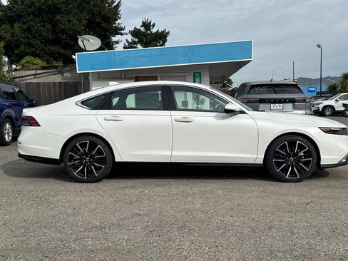 New 2026 Honda Accord Touring image 3