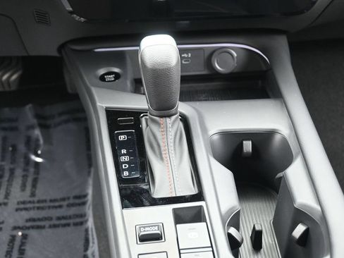 New 2026 Nissan Sentra SR w/ Floor Mat Package FWD image 21