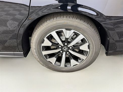 New 2026 Honda Odyssey Elite image 17