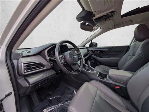 Used 2025 Subaru Outback Onyx Edition image 16