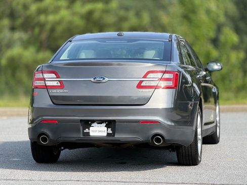 Used 2016 Ford Taurus SE FWD image 7