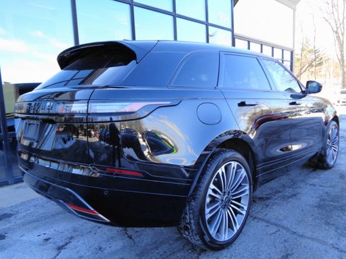 Used 2025 Land Rover Range Rover Velar Dynamic SE image 5