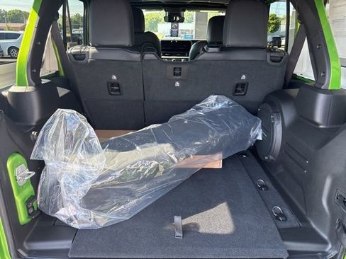 New 2025 Jeep Wrangler Unlimited Rubicon 392 image 16