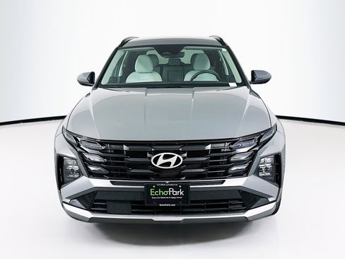 Used 2025 Hyundai Tucson SEL FWD image 2