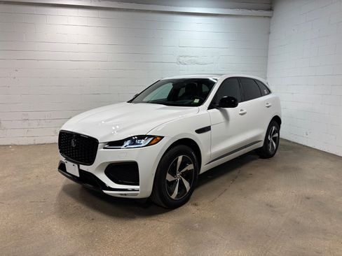 Used 2026 Jaguar F-PACE R-Dynamic S AWD/4WD image 1