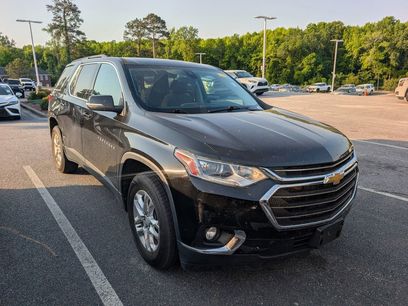 Used 2021 Chevrolet Traverse LT