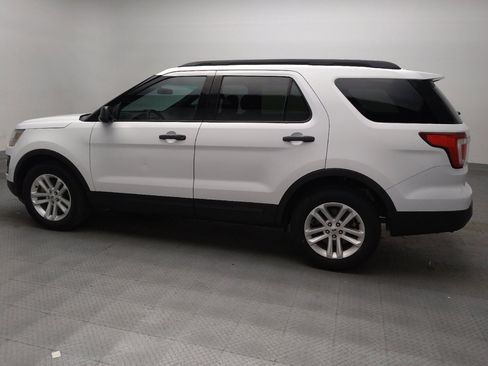 Used 2017 Ford Explorer FWD image 3