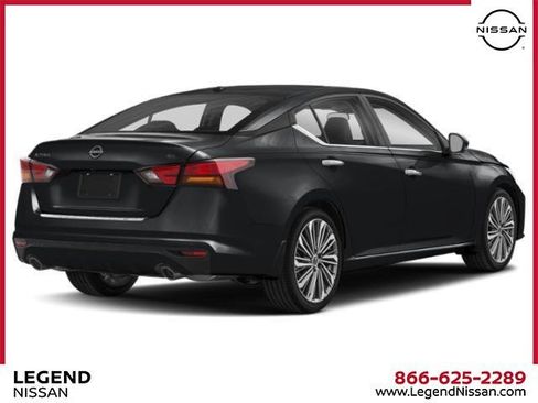 New 2025 Nissan Altima 2.5 SL image 3