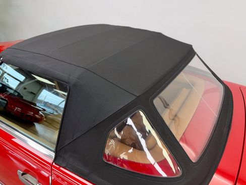 Used 1987 Mercedes-Benz 560 SL image 11