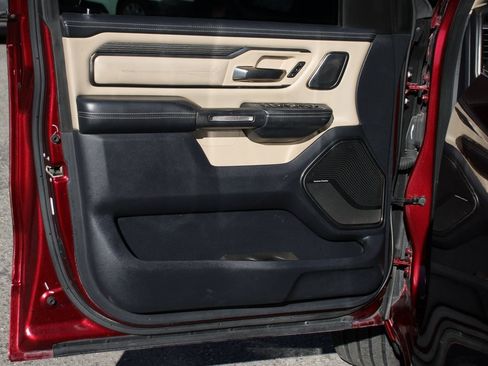 Used 2019 RAM 1500 Limited image 14