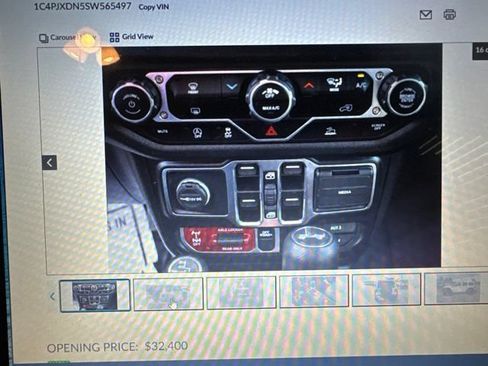 Used 2025 Jeep Wrangler Unlimited Sport AWD/4WD image 17
