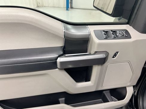 Used 2020 Ford F150 XLT w/ Equipment Group 302A Luxury AWD/4WD image 20