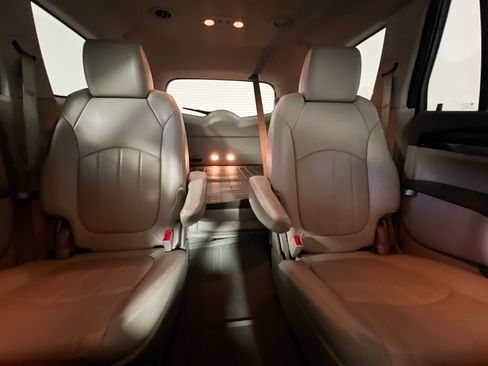 Used 2017 Buick Enclave Premium w/ Experience Buick Package image 32