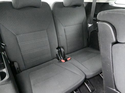 Used 2020 Kia Sorento LX w/ LX I4 Convenience Package image 24