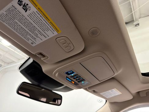 Used 2023 Ford Explorer Platinum w/ Technology Package image 32